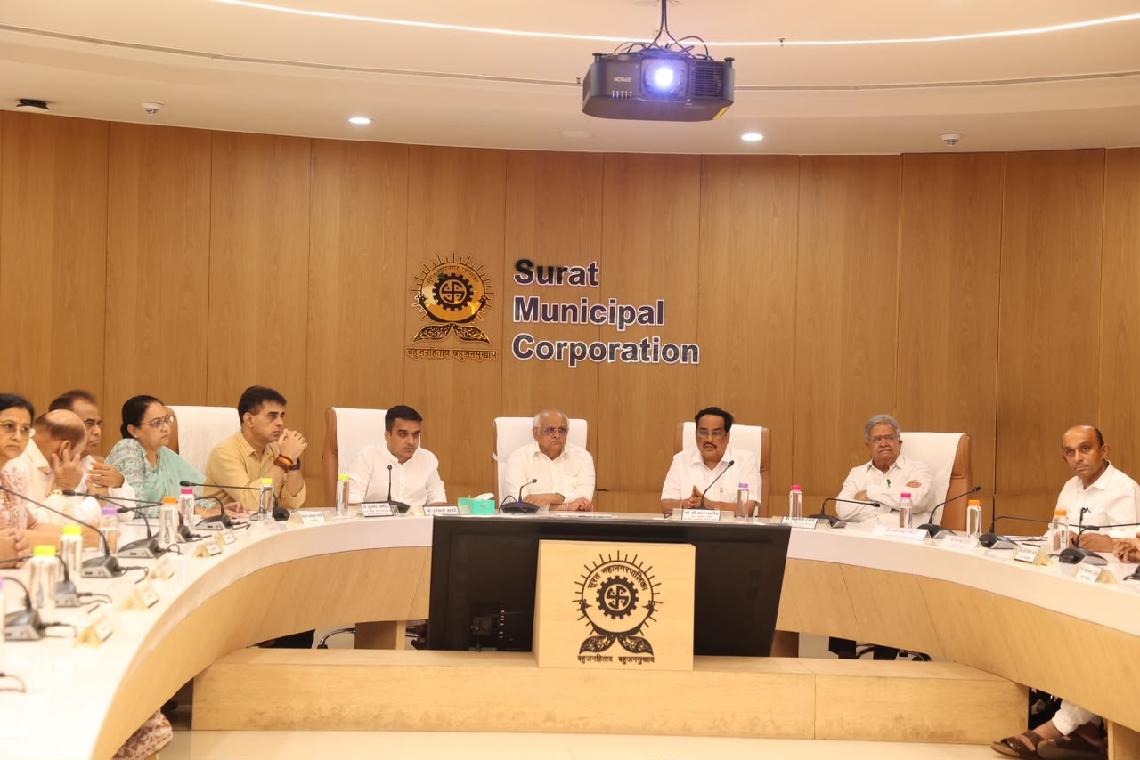 SURAT : ખાડીપૂર અને ખાડી પરના ગેરકાયદે દબાણો મુદ્દે ધારાસભ્યો દ્વારા મુખ્યમંત્રીને ફરિયાદ